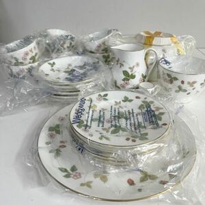 未使用品 WEDGWOOD ウェッジウッド ワイルドストロベリー ポット プレート お皿 カップ&ソーサー 洋食器 茶器 17点セット まとめて 英国製