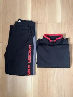 UNDER ARMOUR ジャージ　メンズLG上下セット 黒赤