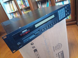 YAMAHA TX16W　デジタル・サンプラー　ディスク付　Made in Japan ジャンク品