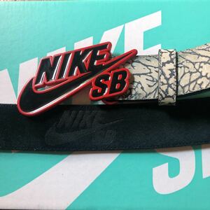 NIKE SB DUNK supreme p-rod jordan belt ベルト トラビスコット travis バックル cement セメント star スター