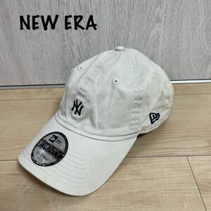 NEW ERA 9TWENTY ミニ NY ロゴ ベースボール キャップ　ニューエラ 野球帽子 ニューヨーク ヤンキース フリーサイズ　ベージュ