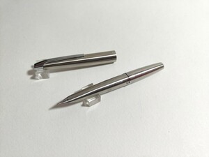 パイロット ミュー701 F /PILOT μ Μ MYU 万年筆 細字 ステンレス ヘアライン仕上げ メタル 金属製 主軸一体 流線型 近未来的 廃番