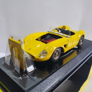 ART MODDL アートモデル 1/43「Ferrari 500 TRC 1956 」フェラーリ エンジン付き イタリア製 新品未使用 263