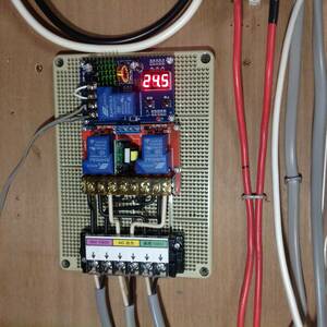  A 自作 インバーター出力電源（100V）⇔ 商用電源（100V） 自動切替機20A/2000W電圧設定可(12V、24V、48Vまで自由に自動切替 ）