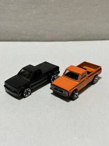 ホットウィール ！GMC・MAZDA！ピックアップ！ダイキャストミニカー２台セット！1/64スケール！