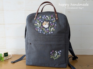 ハンドメイド♪　２wayリュック　＊猫ちゃんとお花の手刺繍　