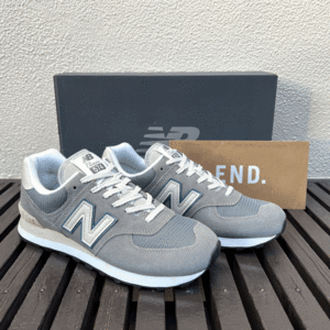 END.購入 M1300JPカラー New Balance ML574BA2 グレー US8 未使用 新品 スウェード NB スニーカー 限定 M574 スティールブルー