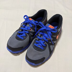 ☆PG9 NIKE ナイキ REVOLUTION2 レボリューション2 キッズ 23cm 男の子 男子 スニーカー 靴 シューズ グレー ブルー 黒