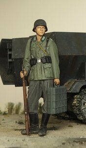 タミヤMM 1/35 ドイツ国防軍 兵士1体【30】組立て装済完成品 Tamiya 1/35 WW2 German Wehrmacht Soldier, build and Painted finished.