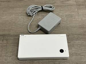 ☆ DSi ☆ ニンテンドーDS i ホワイト 動作品 本体 タッチペン アダプター 付属 Nintendo DS 任天堂 3459