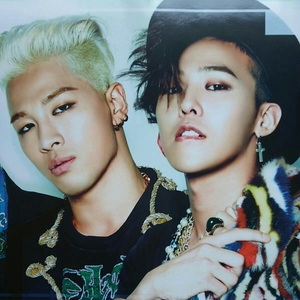 送料無料・未使用・BIGBANG(^o^)両面ポスター