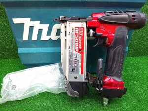 中古品 makita マキタ 50mm 高圧 ピンタッカ AF501HP 赤