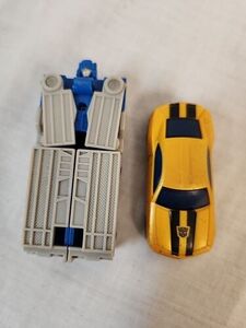 Hasbro Transformers Robots in Disguise ULTRA MAGNUS 3" Spy Changer & Bumble Bee 海外 即決