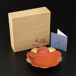 ◎485170 【SALE♪】 未使用品 深川製磁 火風 桜型深和皿 栞・共箱 菓子皿 盛皿 中皿 茶道具 煎茶道具