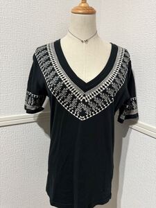 美品 NO ID. ノーアイディー Tシャツ 半袖 カットソー トップス 黒 半袖カットソー メンズ Vネック 半袖Tシャツ VネックTシャツ M L 2