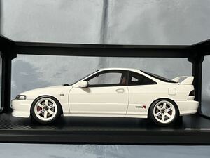 IG (イグニッションモデル )製　　ホンダ　インテグラ　タイプR (DC2) 白　　1/18