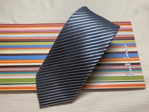 Paul Smith ポールスミスMade in Italy ネクタイ濃紺、シルバーストライプ柄シルク100