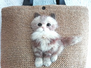 羊毛フェルト　　猫　猫ちゃんトートバッグ ストロー風・トートバッグ・バッグ・ハンドメイド