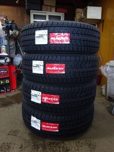 235/65R18　106Q　ブリヂストン　BLIZZAK　DM-V3　新品スタッドレス　4本　