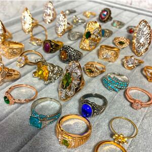 【B2】大量セット　まとめ売り　指輪　　リング　アクセサリー　ジュエリー　 コレクション　　 キラキラ　ジルコニア　ヴィンテージ