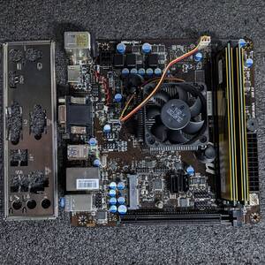 【中古】MSI AM1I + CPU(Athlon 5350)メモリ(8GB)セット [SocketAM1 Kabini]