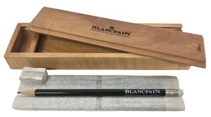 未使用　ノベルティ　非売品　ブランパン　BLANCPAIN　ペンケース　筆箱　鉛筆 セット　消しゴム付き　木製　スイス製 【中古】