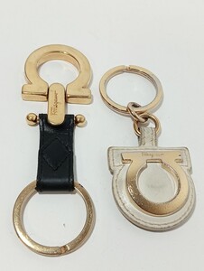 1円【現状品/まとめ】FERRAGAMO　フェラガモ　キーリング　まとめ　2点　黒/白　サルバトーレフェラガモ