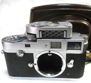 Leica/Leitz ライカ M2 初期ボディー M2-936709 1958年製 外観良品 シャッター・ファインダー等 要修理 現状品 です。
