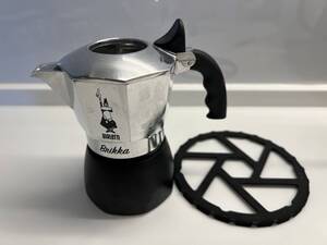 Bialetti (ビアレッティ) ブリッカ 2カップ用 直火式 　パール金属 日本製 ミニ五徳 鉄製 HB-5001付 　