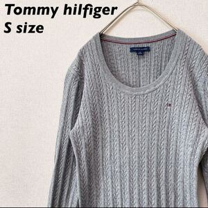 トミーヒルフィガー　ニット　セーター　ケーブル編み　刺繍ロゴ　男女兼用　Sサイズ　Tommy hilfiger ユニセックス　コットンニット