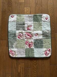 パッチワークキルト ハンドメイド クッションカバー 鷲沢玲子quilt キルトピース ハンドメイド ハンドステッチYUWA