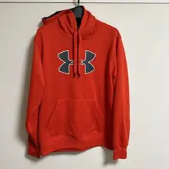 Under Armour 赤 フード付きパーカー Lサイズ