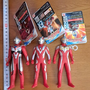 ウルトラマン ウルトラヒーローシリーズEX マックス ゼノン ネクサス タグ付き ソフビ フィギュア セット