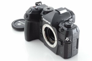 #B047 ★レリーズ数たった”６８３”回！極上品！★OLYMPUS OM SYSTEM OM-1 ボディ オリンパス