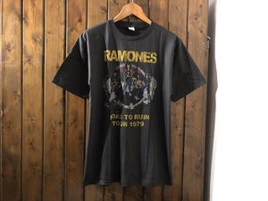 新品●ラモーンズ　ROAD TO RUIN TOUR 1979　ビンテージスタイル　Ｔシャツ［L］●パンクロックバンド/RAMONES/CBGB