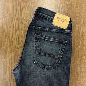 【FF087】Abercrombie&Fitch W31 L32 色落ち加工 スキニー ジーンズ ジーパン デニムパンツ ストレッチ生地 ブランド古着 アバクロ送料無料