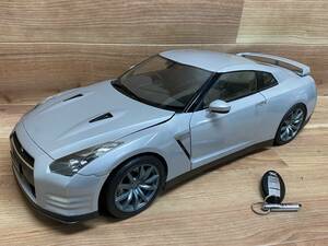 ２１ ジャンク　イーグルモス　1/8　週刊　NISSAN R35 GT-R　日産　完成品　EAGLEMOSS COLLECTIONS