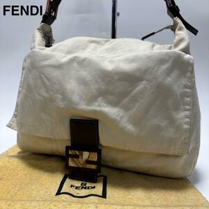 a64【美品】フェンディ　FENDI キャンバス　レザー　マンマバケット　ショルダーバッグ　ワンショルダー　 手提げ　肩掛け A4可