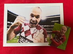 ヴィッセル神戸 8 イニエスタ 直筆サイン入りA4生写真額装品(生写真付き)