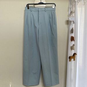 UNIQLOタックワイドパンツ（ツータック・丈標準69～71)BLUE