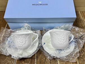 送料無料 未使用WEDGWOOD ウェッジウッド ストロベリー&バイン ペア カップ&ソーサー2客セット