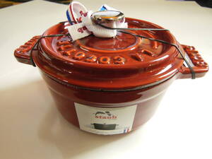 nt241022-045A7 staub ストウブ ココット 鍋 小さい 両手 Mini Pico Cocotte Round 10cm& Small Hand Cast Enamel ミニ 海外直輸入品