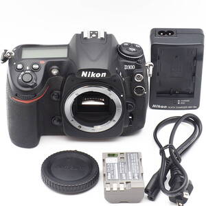 Nikon D300 Body No.2029291 APS-C 1230万画素 ニコンDXフォーマットフラッグシップ 撮影テスト 良好！ショット25,692数 枚 EN-EL3e MH-18a