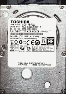 TOSHIBA MQ01ABF032 2.5インチ 7mm SATA600 320GB 50回 16465時間