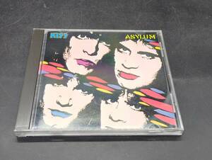 Kiss / Asylum