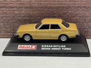 即決有★REAL-X 1/72 NISSAN SKYLINE SEDAN 2000GT TURBO 日産 スカイライン セダン C211 ジャパン 金 ゴールド★ミニカー