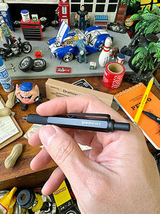 PENCO　ペンコ　ドラフティングボールペン　（ブラック）　ショート　短い　0.5mm　ニードルタイプ　製図　手帳用 日本製　ハイタイド