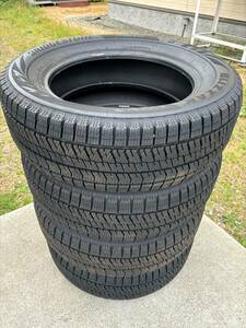 極上品■ブリヂストン BRIDGESTONE BLIZZAK VRX2 225/60R17 ■22年■4本■アルファード ヴェルファイア エクストレイル デリカ D5等