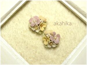 akahika*樹脂粘土花パーツ*ちびくま左右対称ブーケ・小花・ピンク