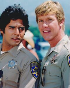 白バイ野郎ジョン&パンチ　Chips Larry Wilcox & Erik Estrada、輸入　写真　40318